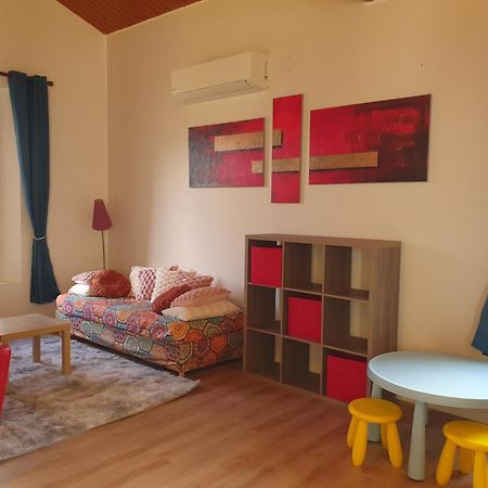 Maison Avec Piscine Location De Vacances Ferme Pedagogique Du Dolmen Le Pouget Екстериор снимка