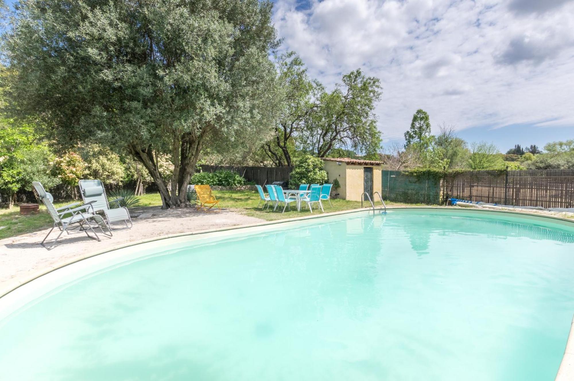Maison Avec Piscine Location De Vacances Ferme Pedagogique Du Dolmen Le Pouget Екстериор снимка